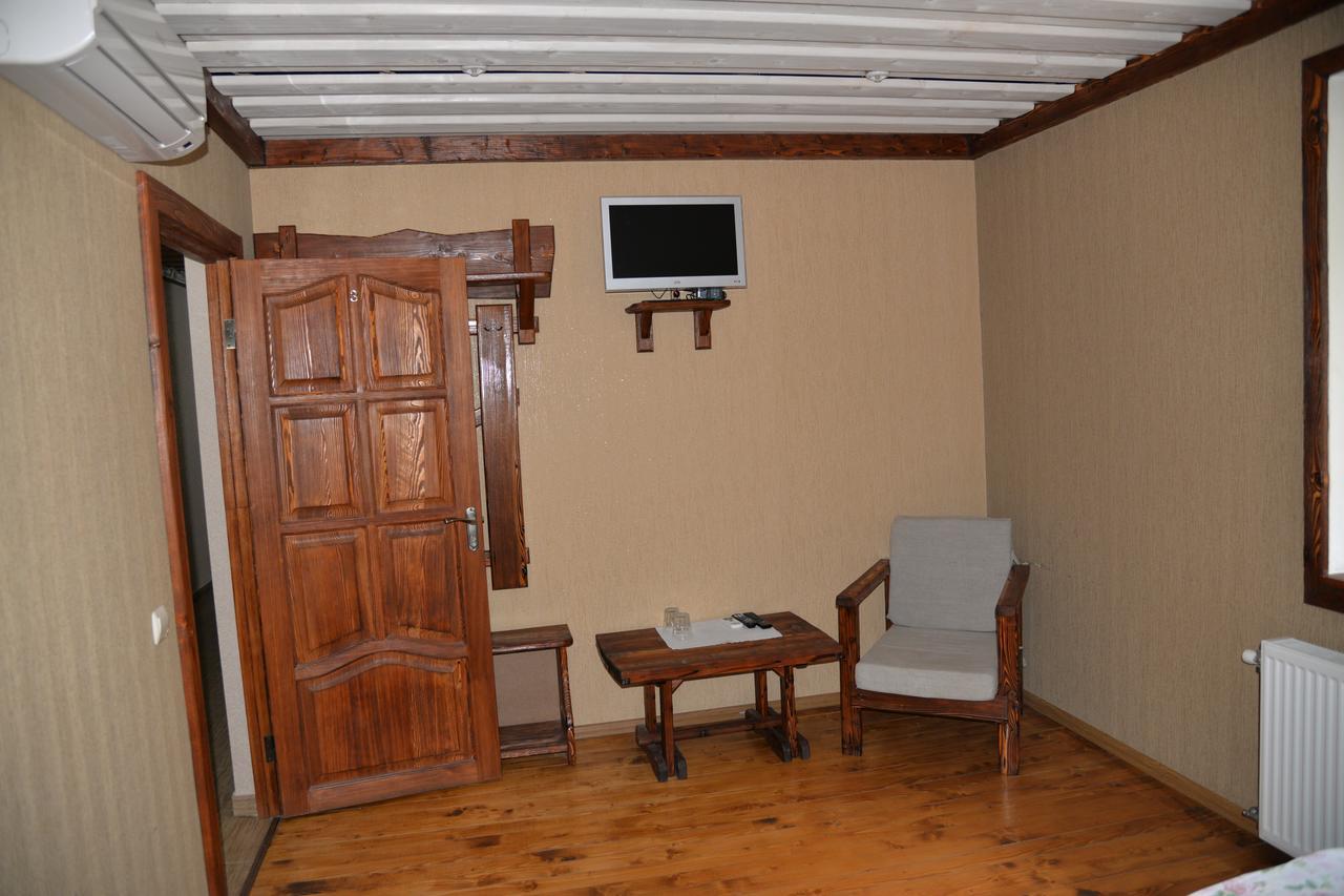 Syni Potoky Motel Svalyava Bagian luar foto